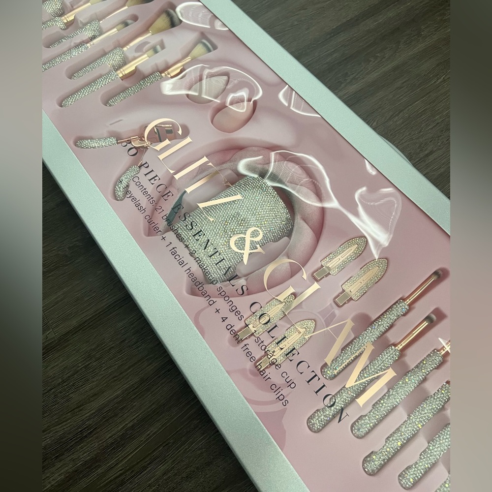 Glitz&Glam Tik Tok Viral Makeup Brush Gift Set!